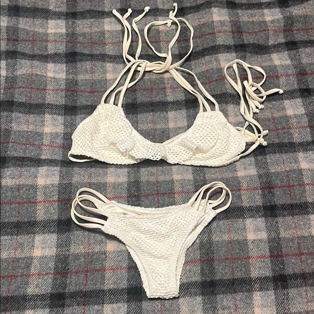 Tyler Rose Swimwear bikini white swimsuit crochet look size small